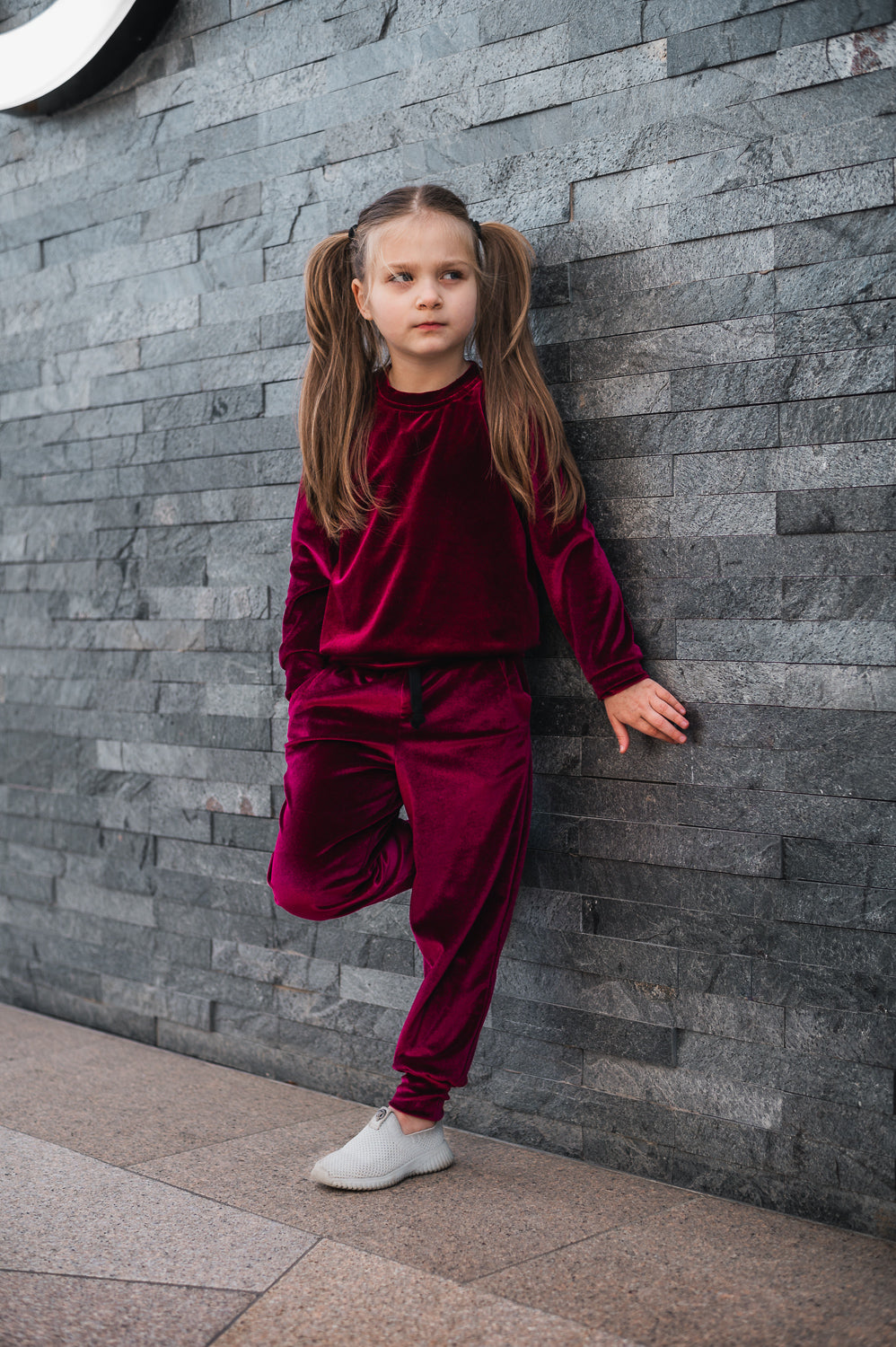 Velvet Sweatshirts & Joggers SetVelvet Sweatshirts & Joggers Set